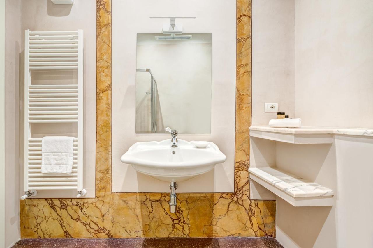 Palazzo D'Oltrarno - Residenza D'Epoca Bed & Breakfast Florence Ngoại thất bức ảnh