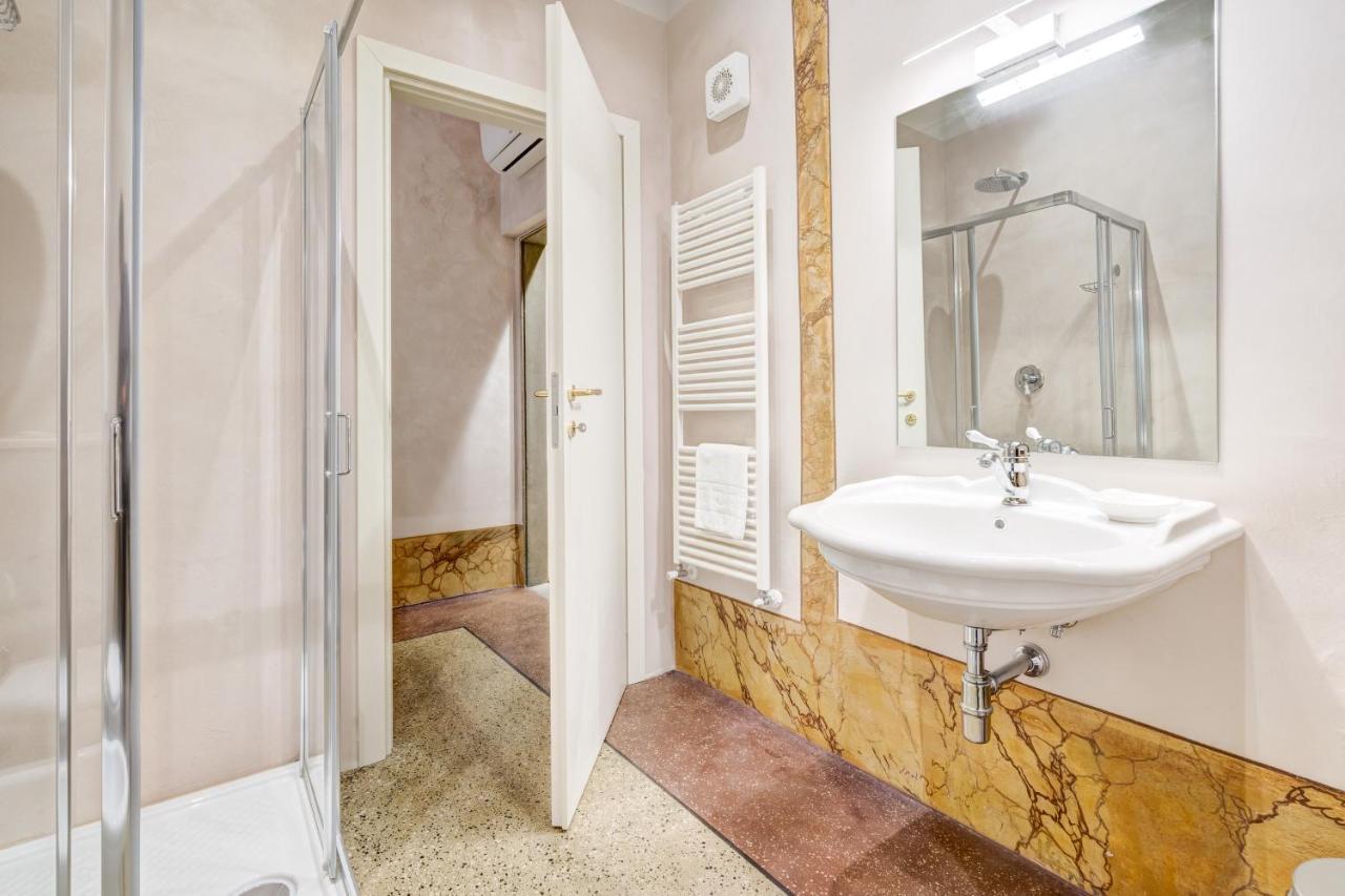 Palazzo D'Oltrarno - Residenza D'Epoca Bed & Breakfast Florence Ngoại thất bức ảnh