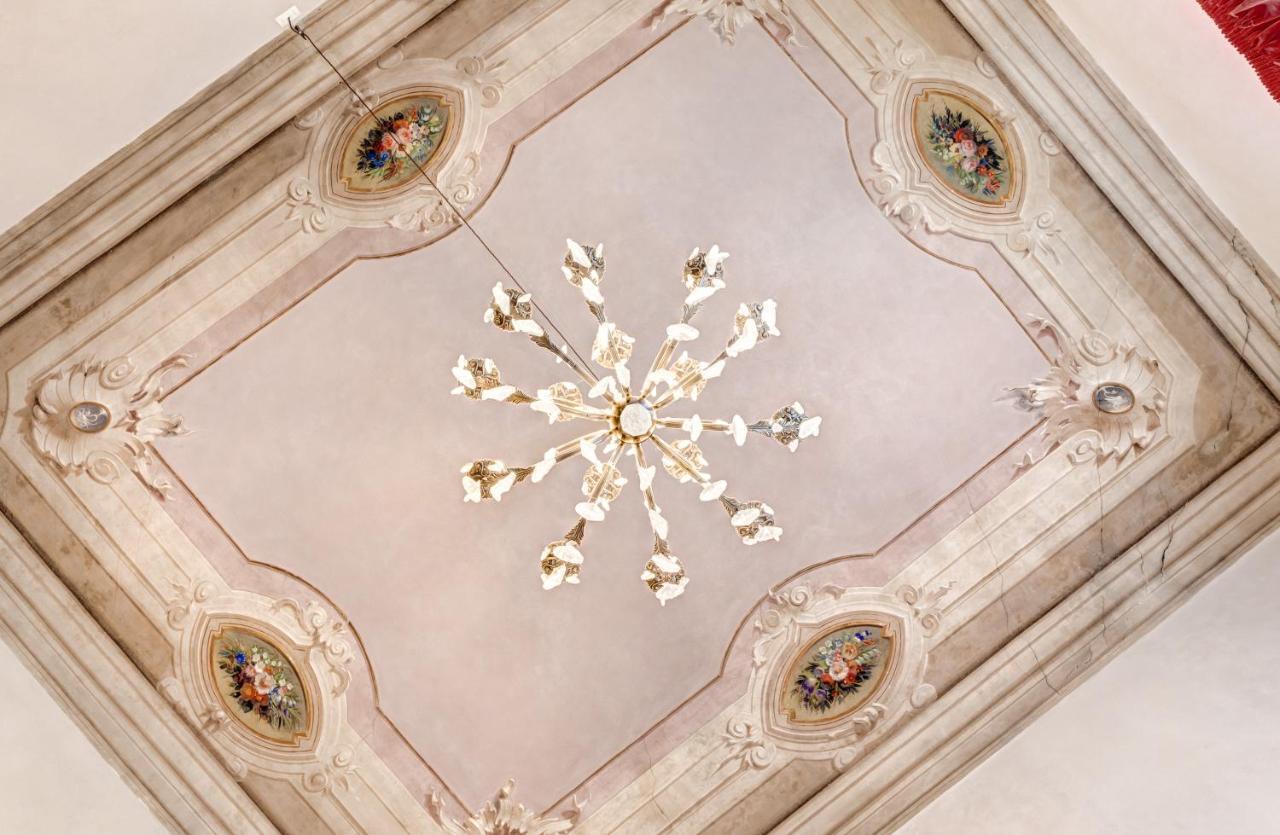 Palazzo D'Oltrarno - Residenza D'Epoca Bed & Breakfast Florence Ngoại thất bức ảnh